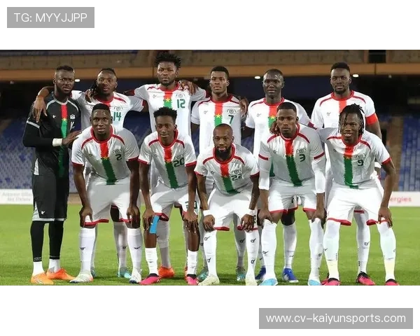 非洲杯开幕式在拉巴特举行，摩洛哥王储主持并开球